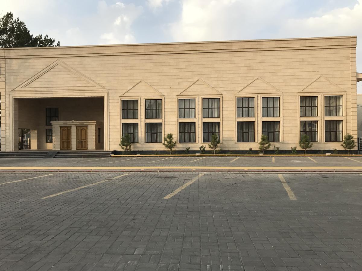 Saltanat Hotel Taldykorgan Ngoại thất bức ảnh