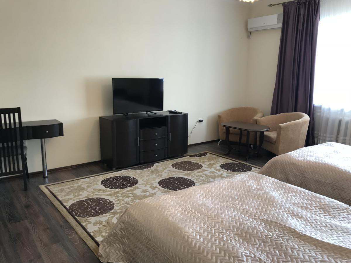 Saltanat Hotel Taldykorgan Ngoại thất bức ảnh