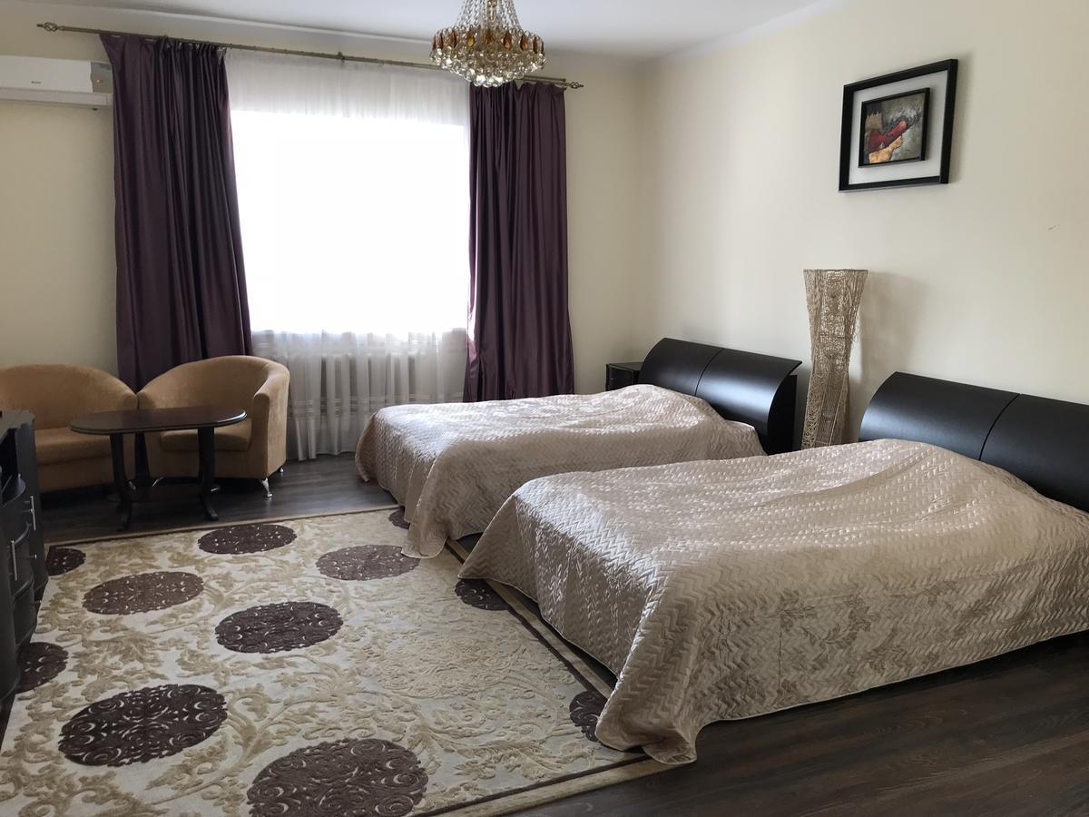 Saltanat Hotel Taldykorgan Ngoại thất bức ảnh